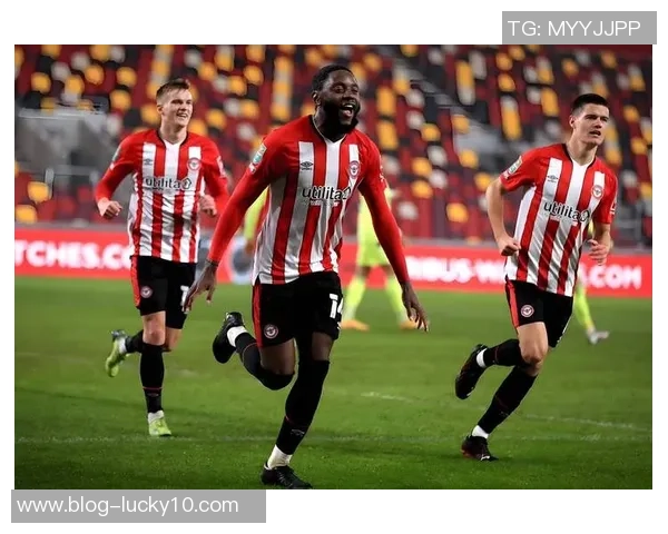 埃佛顿与利物浦激战正酣比分揭晓引发球迷热议